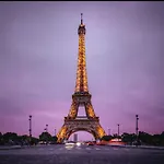 2 Bedrooms Tour Eiffel Trocadero Paris 16