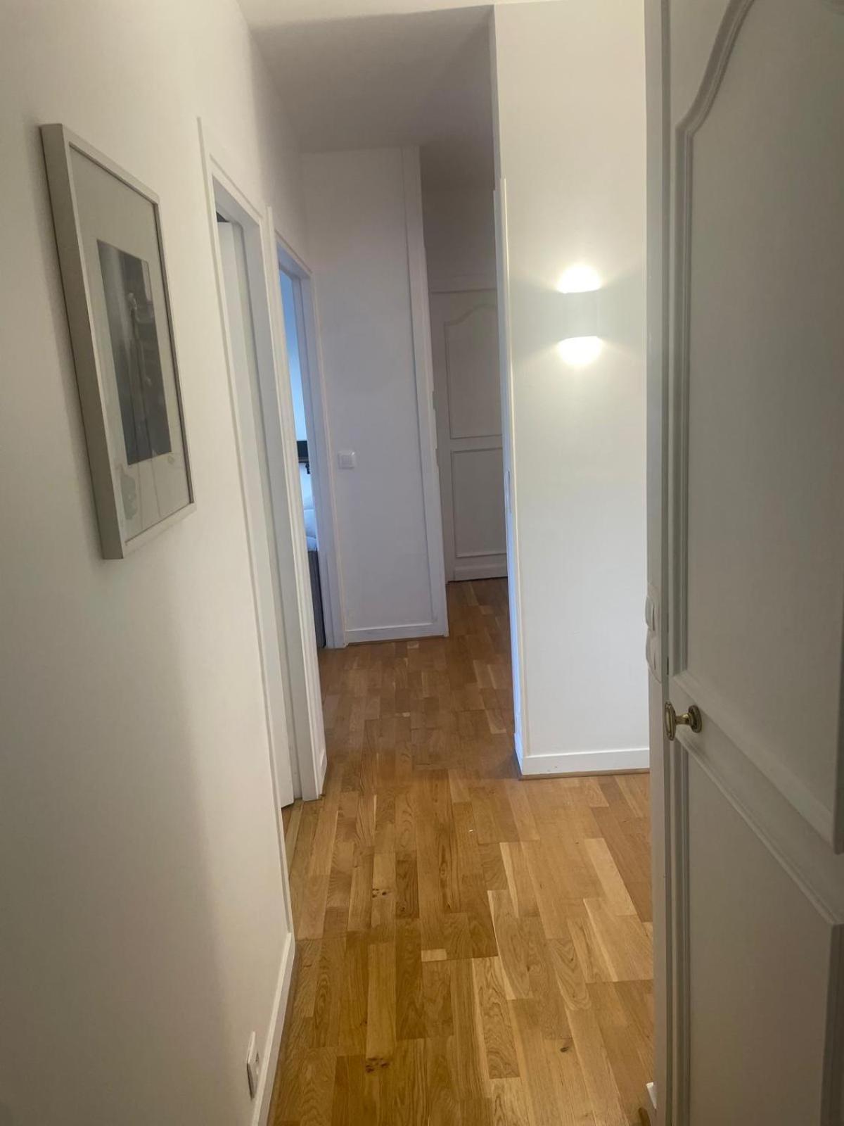 2 Bedrooms Tour Eiffel Trocadero 16 *