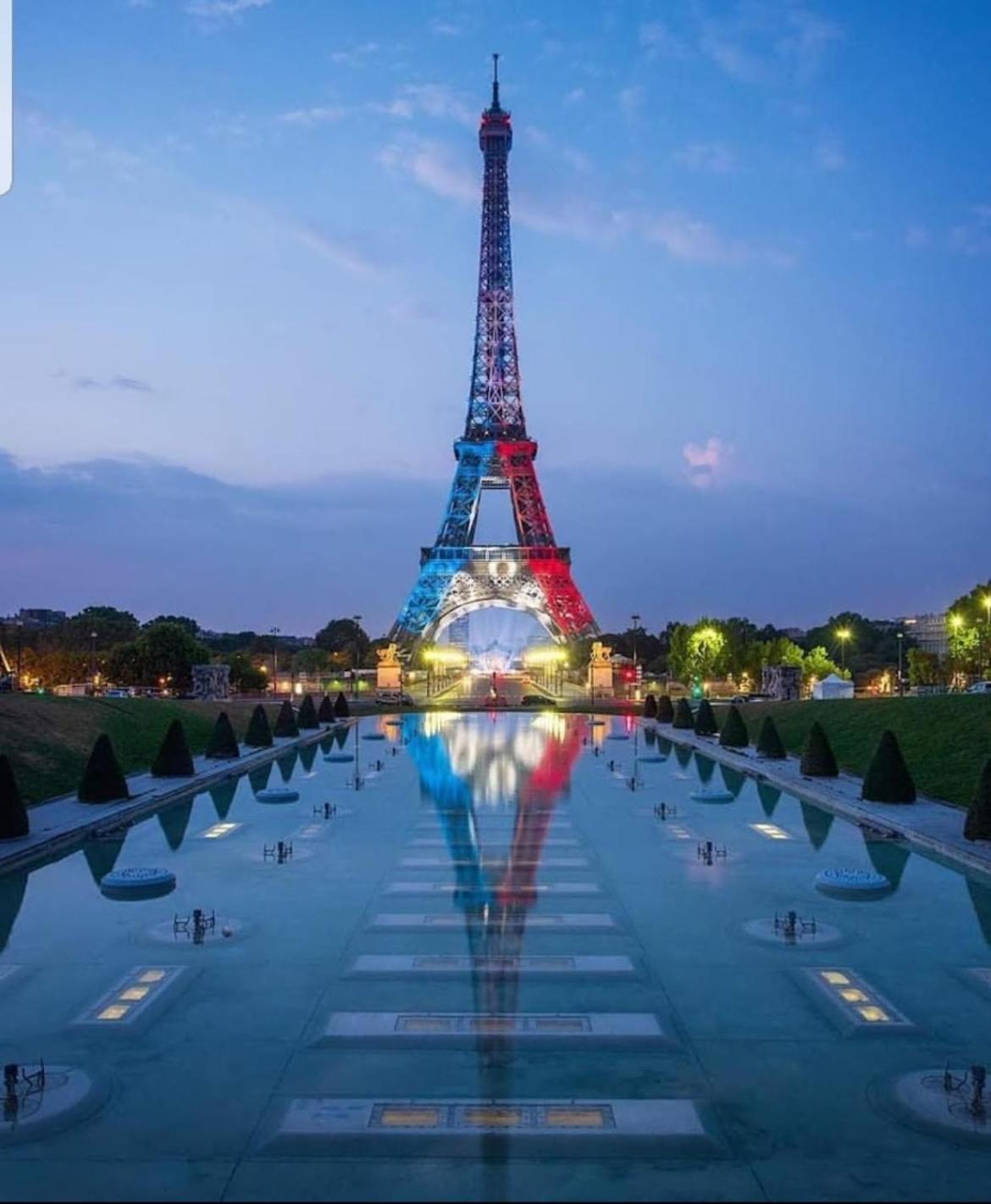 2 Bedrooms Tour Eiffel Trocadero 16 * Parijs